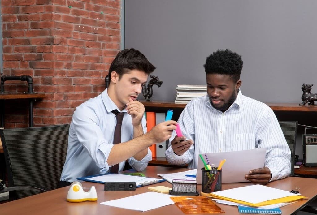 Sales Marketing Alignment: Why Buyers Hear Two Stories