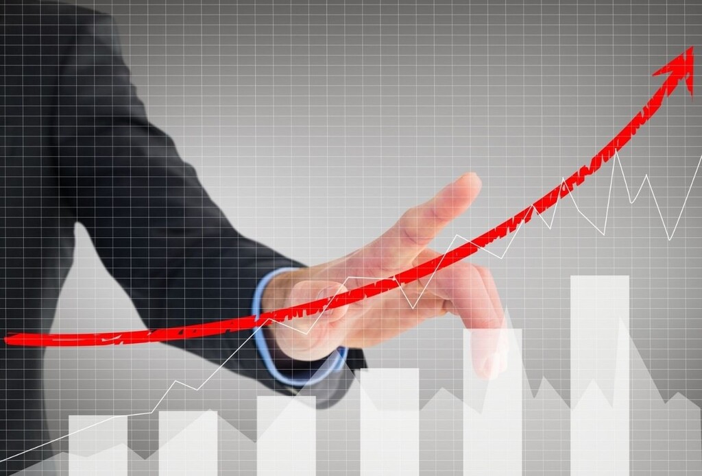 Upward growth curve representing B2B credibility building and trust development before buyer engagement